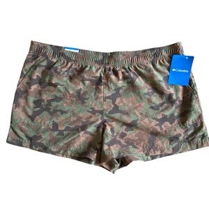 Columbia Sandy River II Camo Printed Short Womens Size XL 3L Regular Fit NWT